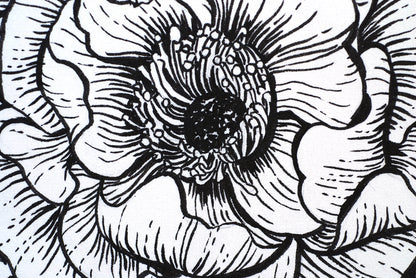 Black and white line drawing of a flower, close up