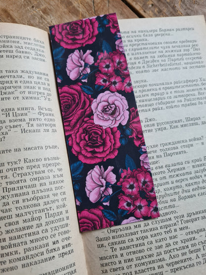 Roses pattern Bookmark - katerinamitkova