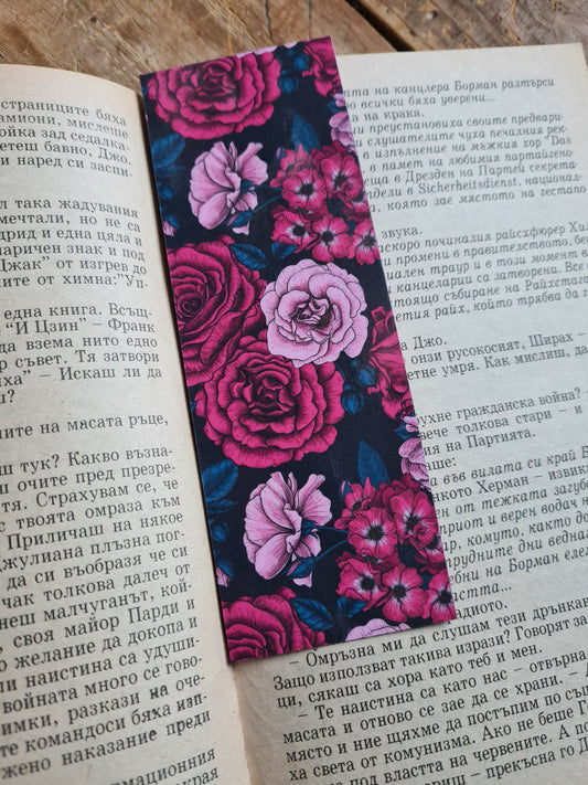 Roses pattern Bookmark - katerinamitkova